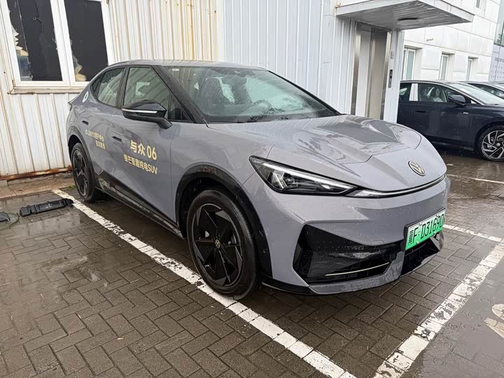 2025 Volkswagen ID.Unyx 06