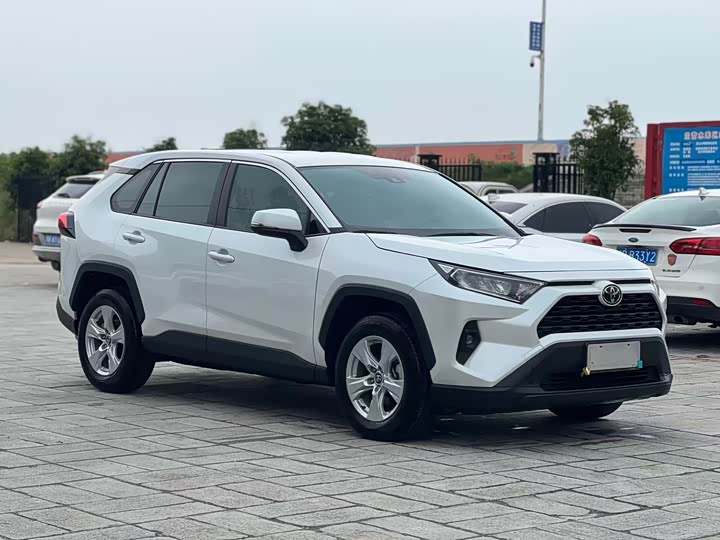 Toyota RAV4 2024 2024款 2.0L CVT两驱都市版