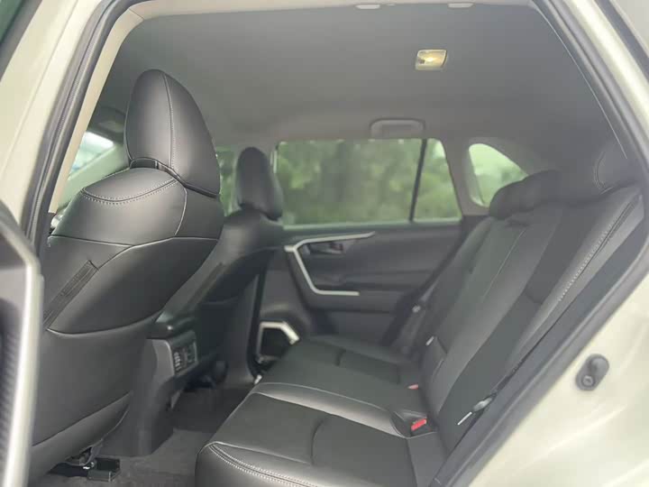Toyota RAV4 2024 2024款 2.0L CVT两驱都市版
