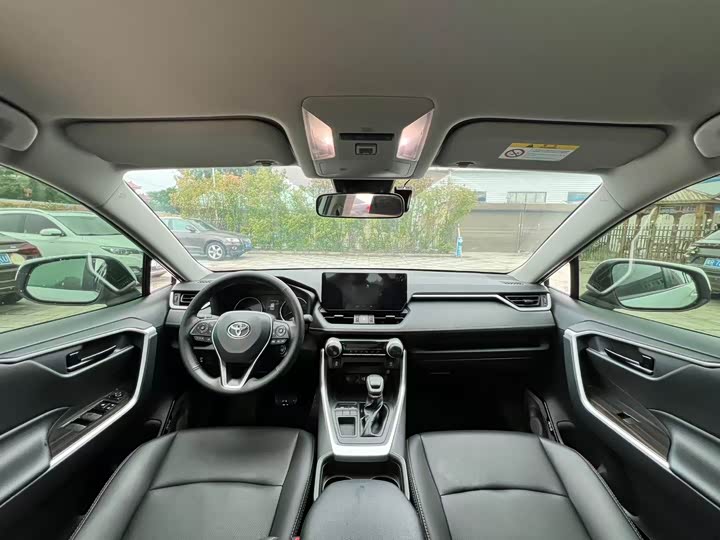 Toyota RAV4 2024 2024款 2.0L CVT两驱都市版