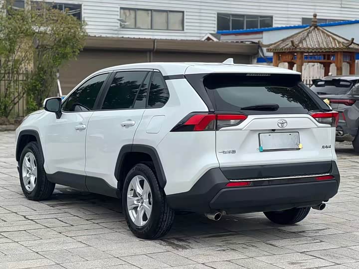 Toyota RAV4 2024 2024款 2.0L CVT两驱都市版