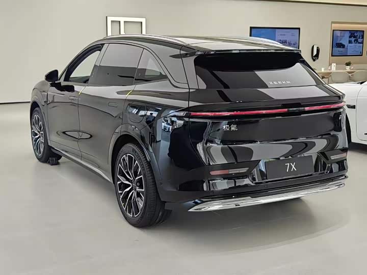 Zeekr 7X 2025 2025款 100kWh 长续航后驱智驾版