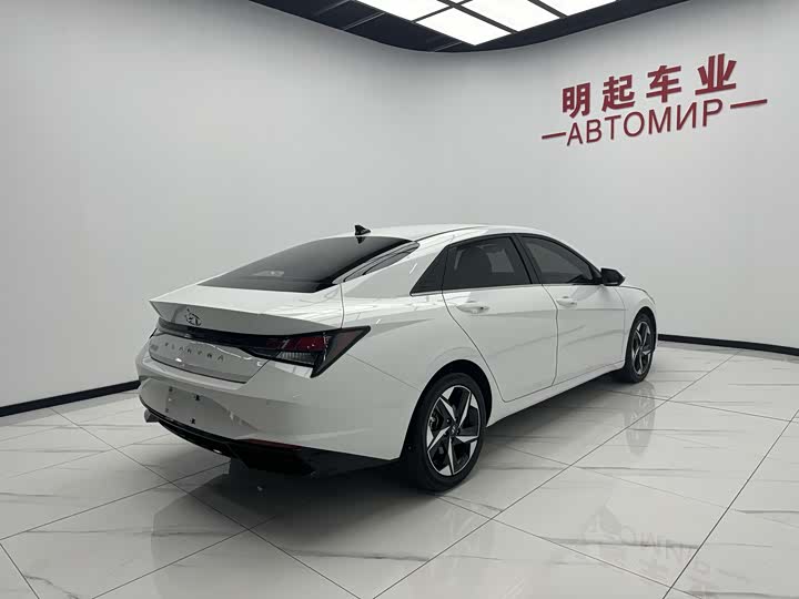 Фото 8 - Hyundai Elantra N line