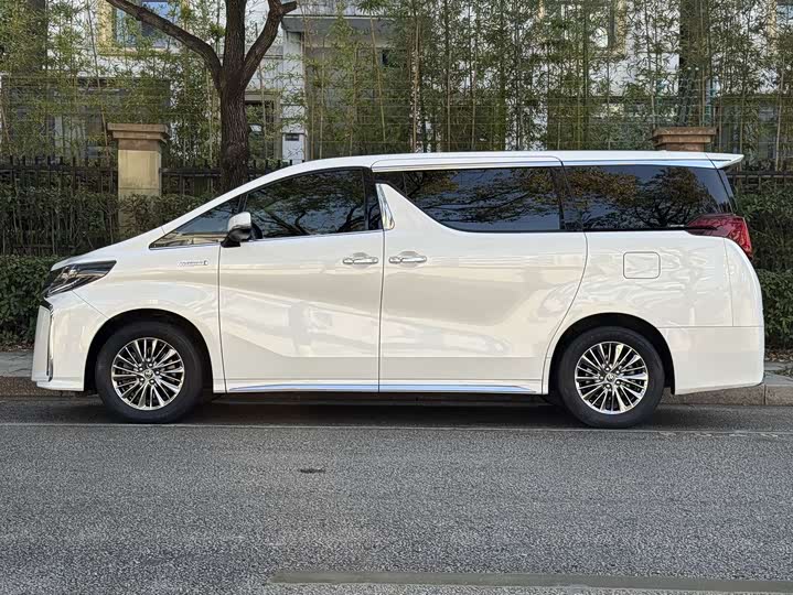 Toyota Alphard 2021 2021款 双擎 2.5L 臻享版