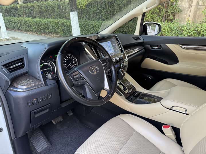 Toyota Alphard 2021 2021款 双擎 2.5L 臻享版