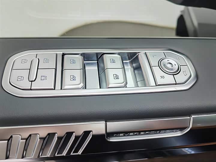 Dongfeng Mengshi M-Hero 917 2023 2023款 增程基础版