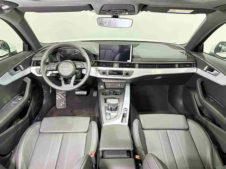 Zdjęcie 9 - Audi A4L