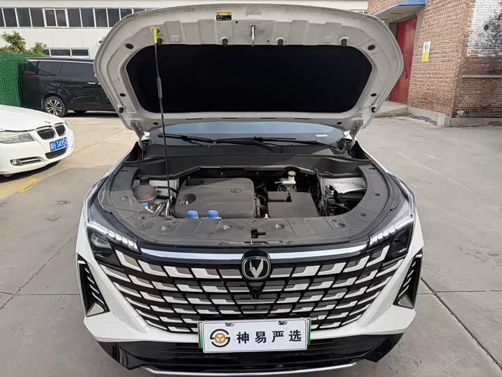 Changan UNI-Z Hybrid 2024 2024款 蓝鲸智电iDD 125km 超越型
