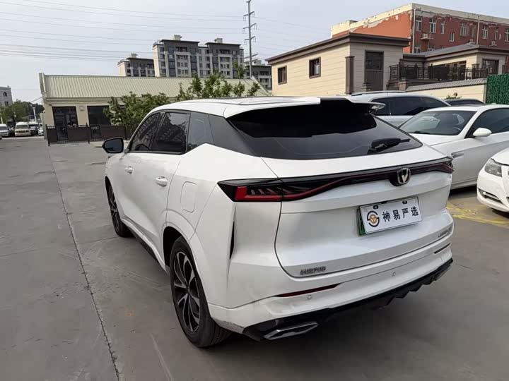 Changan UNI-Z Hybrid 2024 2024款 蓝鲸智电iDD 125km 超越型