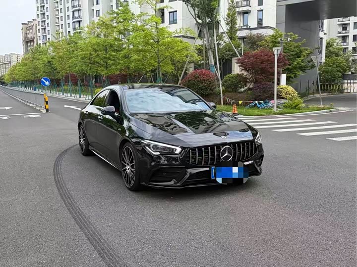 Фото 2 - Mercedes-Benz CLA-Class AMG