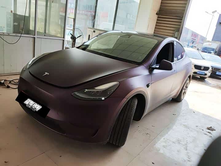 Фото 1 - Tesla Model Y