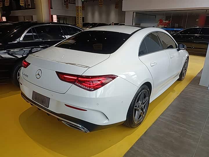 Фото 7 - Mercedes-Benz CLA-Class