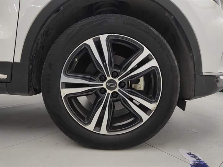 Фото 6 - Geely Atlas