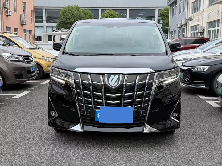 Фото 2 - Toyota Alphard