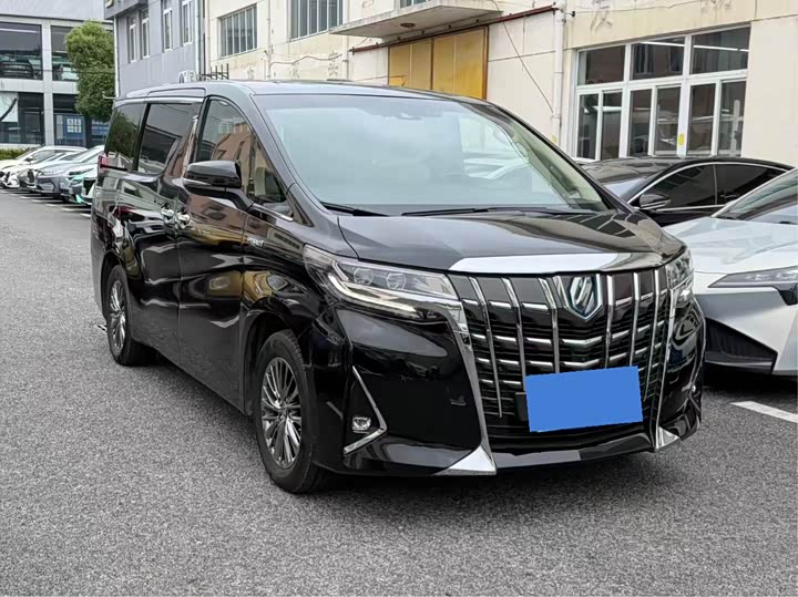 Фото 3 - Toyota Alphard