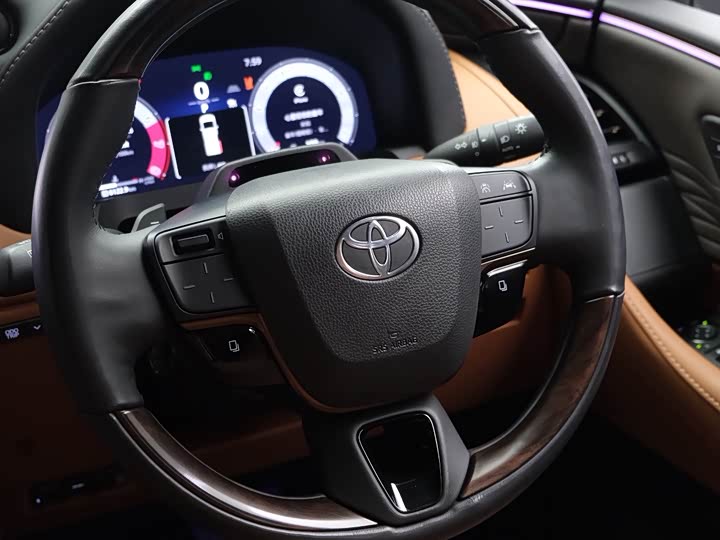 2025 Toyota Vellfire