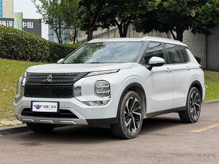 2023 Mitsubishi Outlander