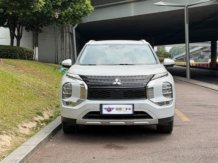 2023 Mitsubishi Outlander