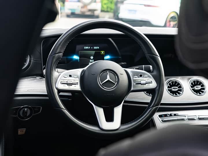 Фото 4 - Mercedes-Benz CLS-Class