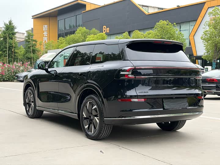 Changan Qiyuan (Nevo) Q07 2025 2025款 215尊荣型