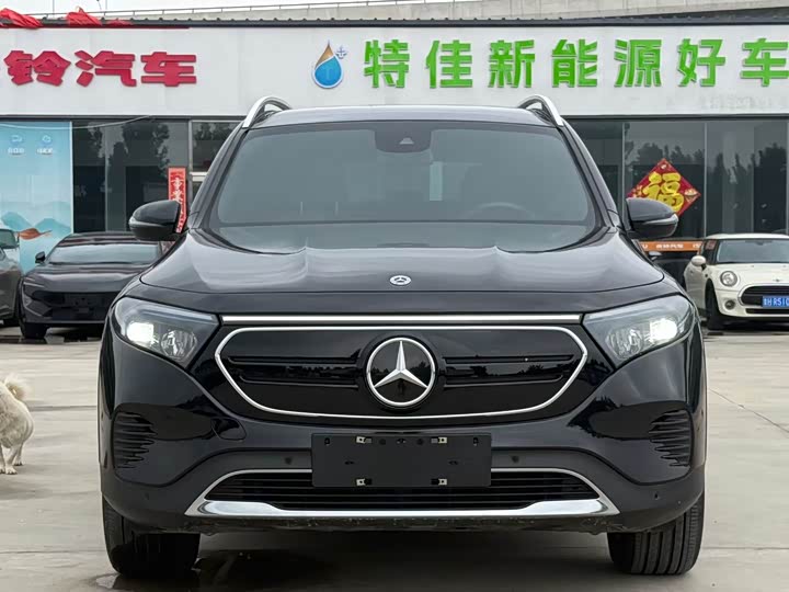 Фото 1 - Mercedes-Benz EQB