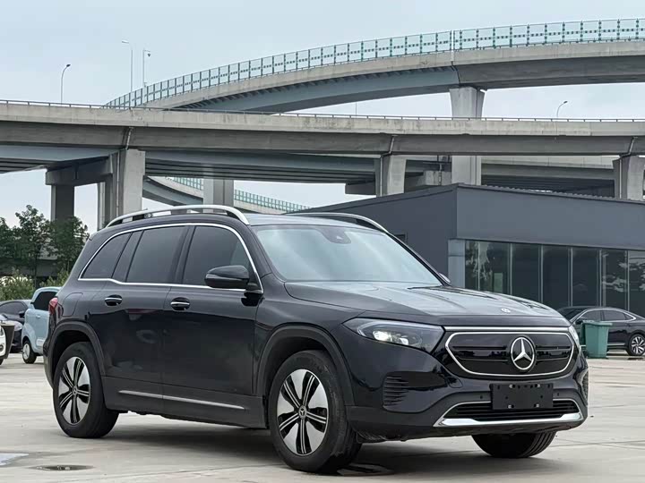 Фото 3 - Mercedes-Benz EQB