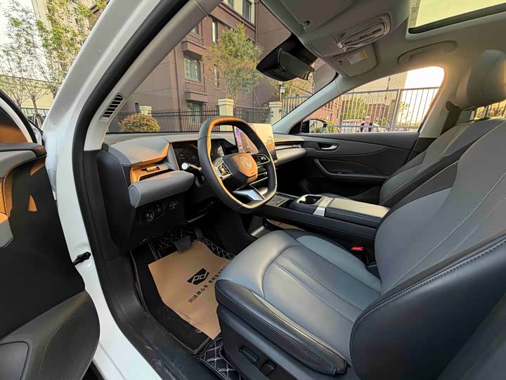 2025 MG Motor ES5