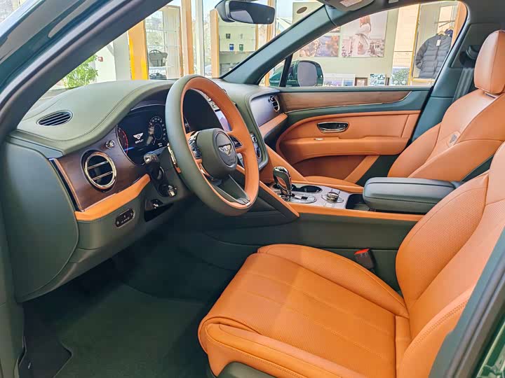 Bentley Bentayga 2024 2024款 4.0T V8 长轴距版