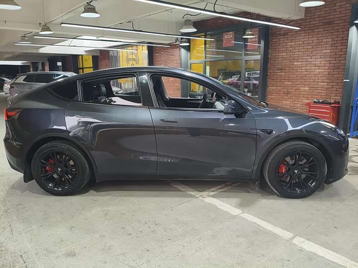 Фото 5 - Tesla Model Y