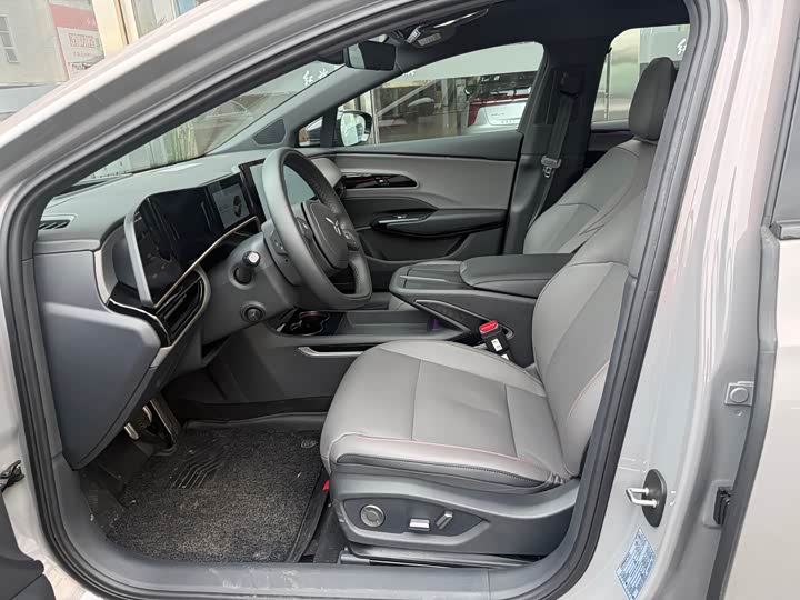 Hongqi EH7 2025 2025款 640 四驱 智选版