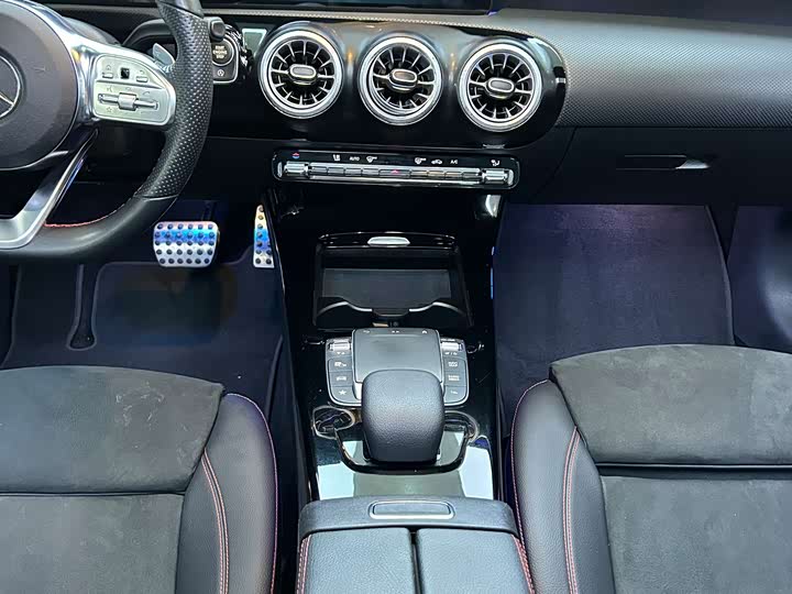Mercedes-Benz CLA-Class 2021 2021款 CLA 200