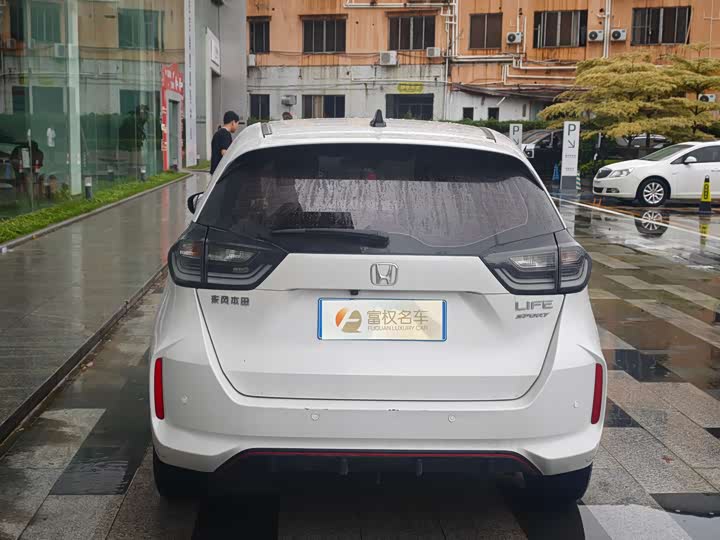 Photo 5 - Honda Life