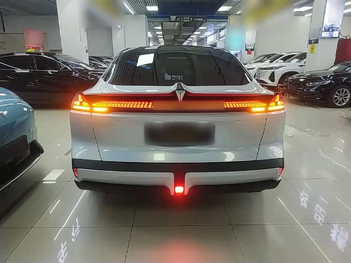 Фото 6 - Changan Deepal SL03