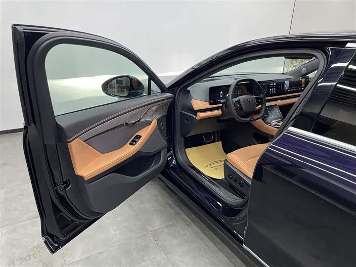 Voyah Passion 2024 2024款 PHEV 四驱超长续航旗舰版