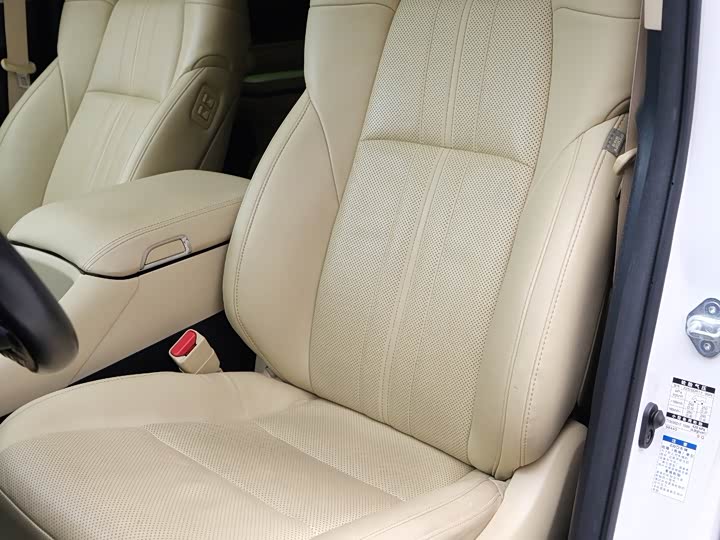 Фото 7 - Toyota Alphard