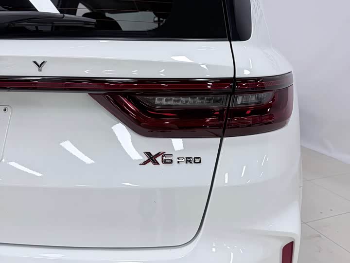 Geely Vision X6 2021 2021款 PRO 1.4T 自动尊贵型