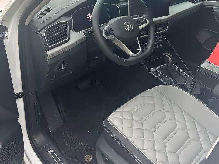 Volkswagen Tayron 2024 2024款 300TSI 两驱豪华Plus进阶版