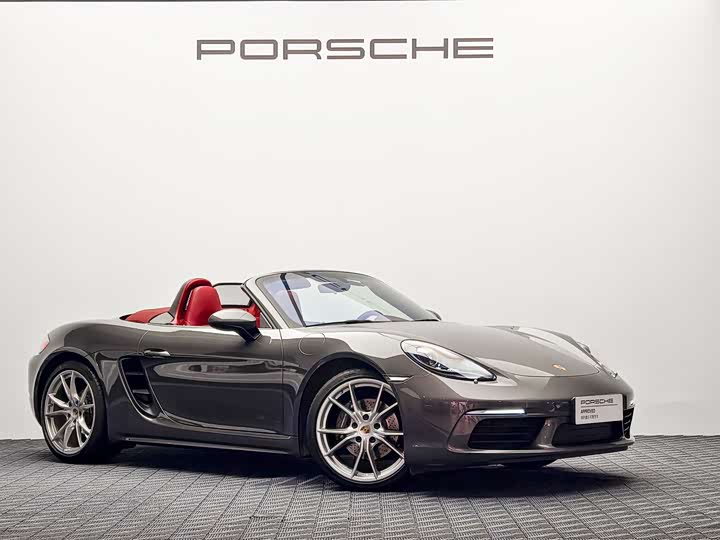 2023 Porsche 718