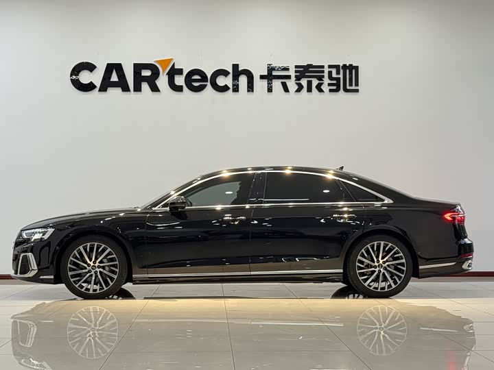 Zdjęcie 5 - Audi A8