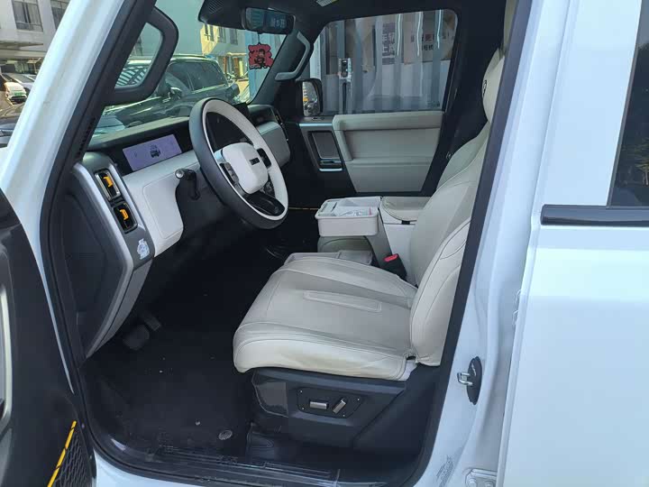 Фото 4 - Chery iCar V23