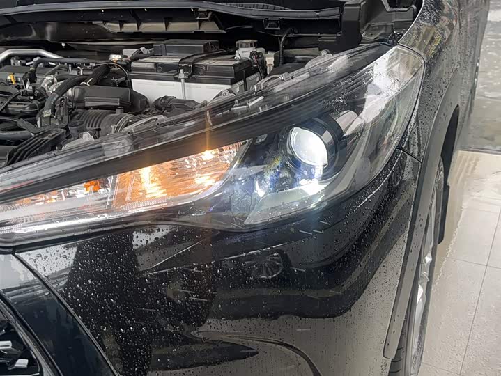 Фото 3 - Toyota Corolla Cross