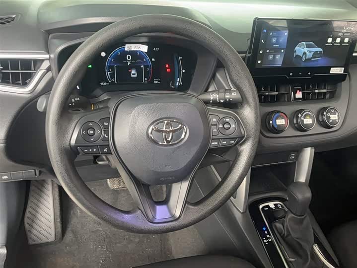 Фото 4 - Toyota Corolla Cross