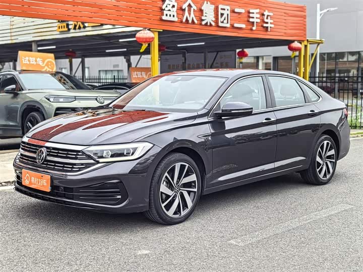 Фото 1 - Volkswagen Sagitar L