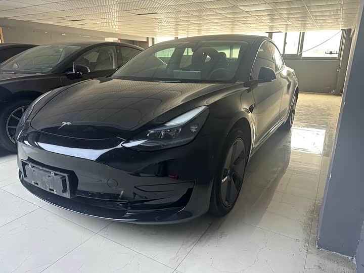 Zdjęcie 1 - Tesla Model 3