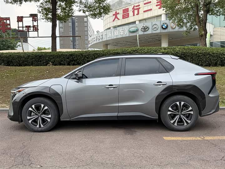 2022 Toyota bZ4X