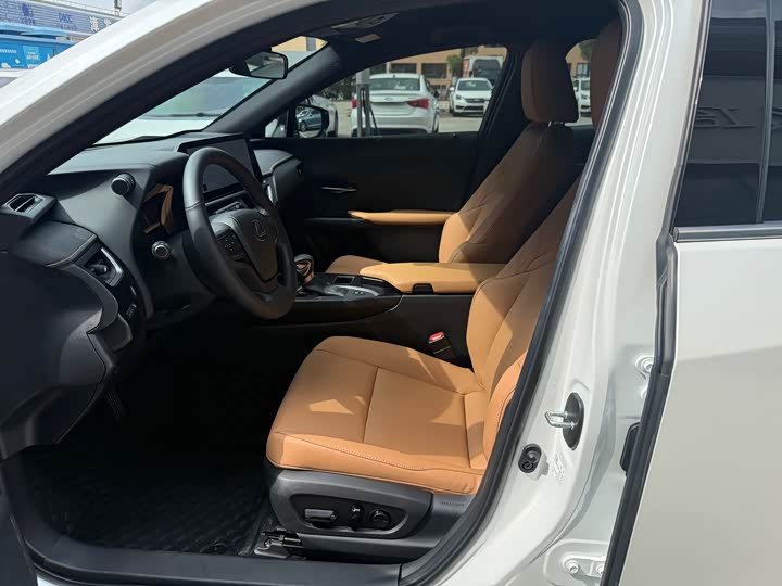 Lexus UX 2022 2022款 260h 探·酷版