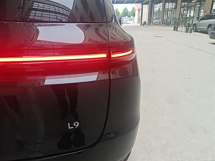 Zdjęcie 8 - LiXiang L9