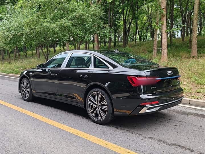 Audi A6L 2026 2026款 45 TFSI 臻选动感型