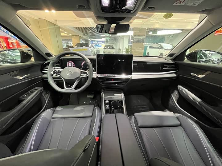 Volkswagen Passat 2026 2026款 Pro 380TSI 星空龙运版