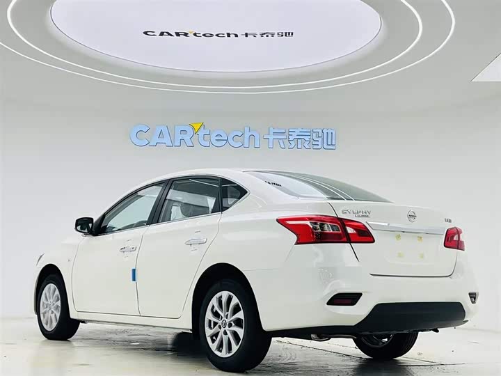 Фото 7 - Nissan Sylphy